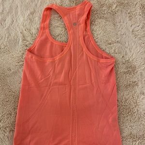 Lululemon tank top size 6